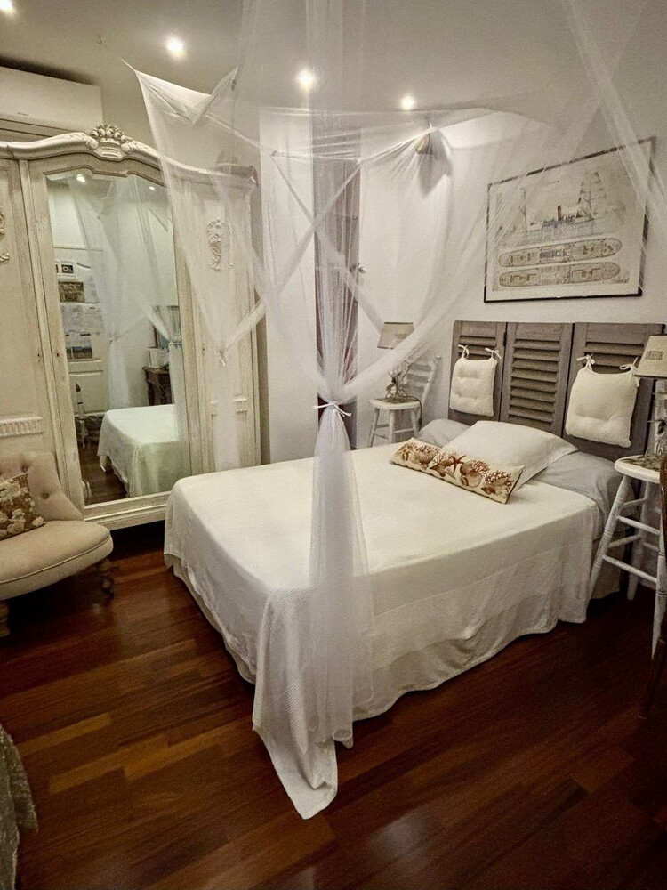 La Cocooning, Chambre D'hôtes De Charme Au Coeur De Nice