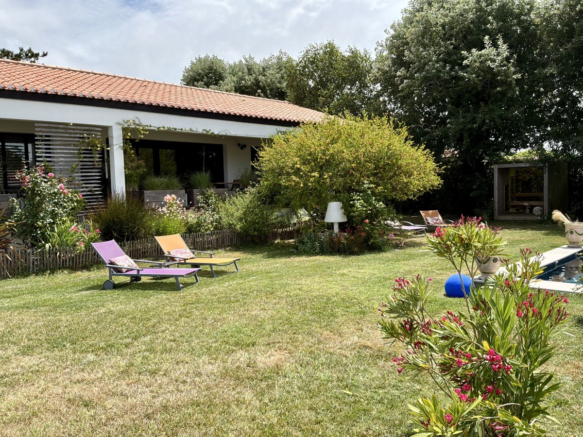 Les Hermelles — 2