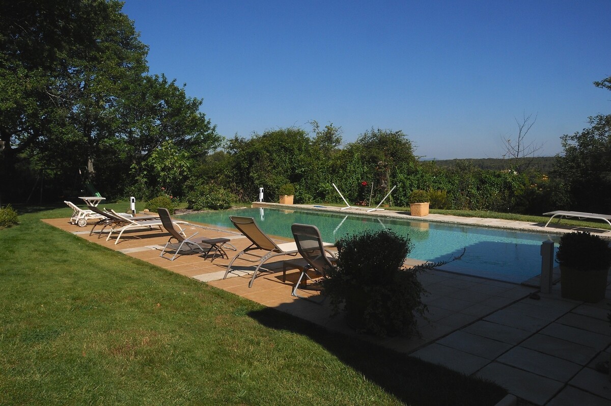 Un Lit En Provence — 4