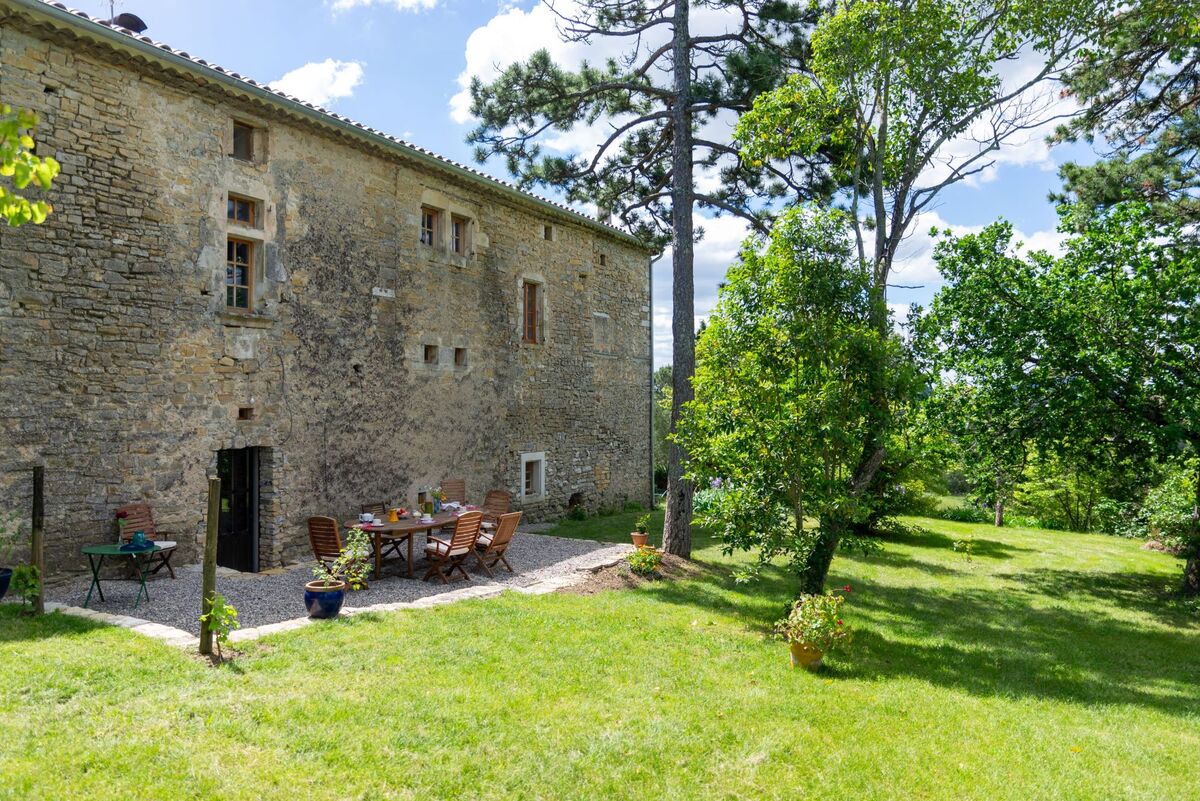 Séjournez À La Chadenède Et Découvrez Toutes Les Richesses Du Sud Ardèche