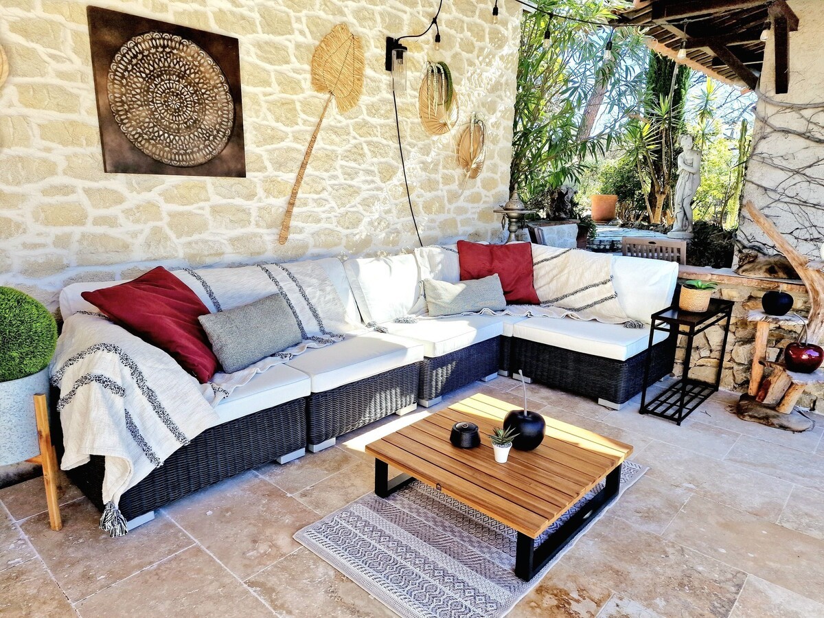 Le Mas De Mougins — 4