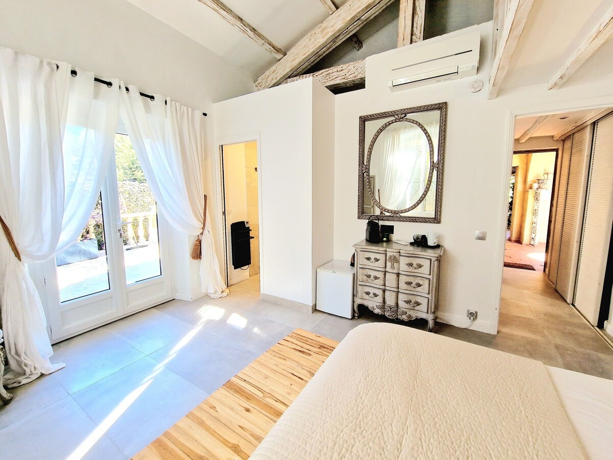 Le Mas De Mougins — 5